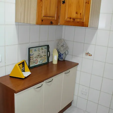 Comodo Mono-bifamiliare Apartment *